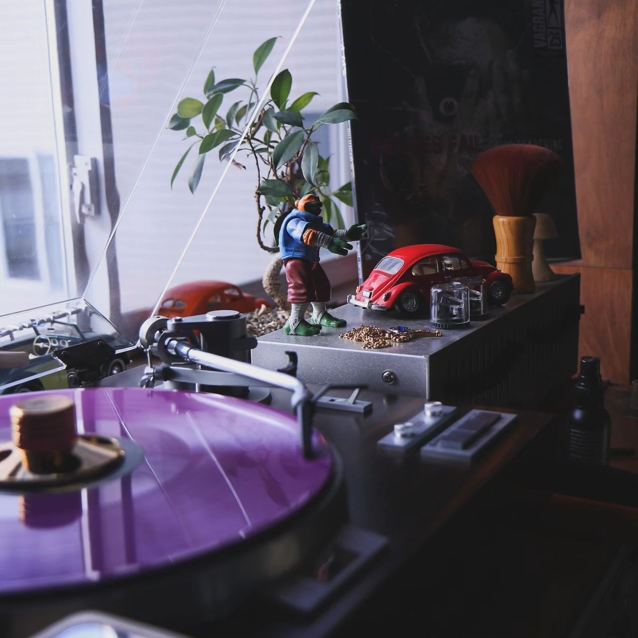 Retro Vibes & Sonic Waves